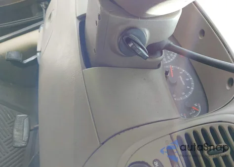 2001 Ford F150 from USA, damaged, VIN 1FTRX18L81NB01573